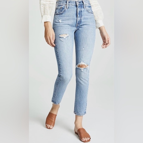 Levi's 501S Skinny Jeans Distressed Details Women's Size 26 - Picture 1 of 16